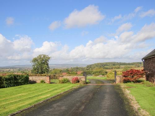 The Owl Barn - main image
