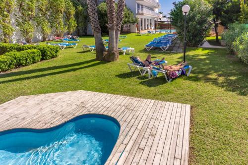 花園, 索拉伯納酒店 (Hotel Sorrabona) in 皮內德迪馬