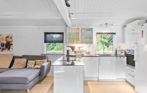 Kitchen, Three-Bedroom Holiday Home In Vaggerlose in Idestrup
