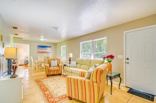 1 Mi to Paddock Mall and Downtown Ocala Abode! in Ocala, USA