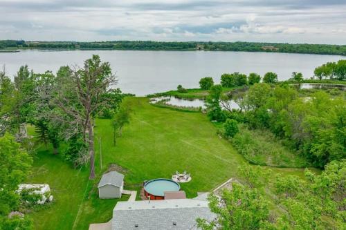 Lake Front Home with Pool and Stunning Views in Annandale, USA