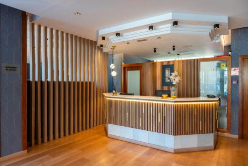 大厅, J.巴尔姆斯维克酒店 (Hotel J. Balmes Vic) in 威西