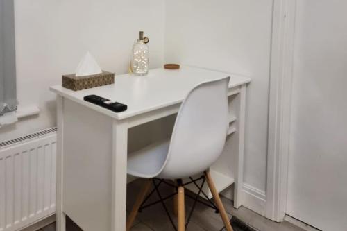 Tranquil and serene home WIFI, Parking and smart TV, Leeds (Foto 7)