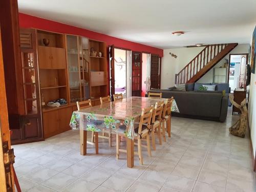 Villa Salamandre piscine vue mer de 8 a 21 pers in Deshaies