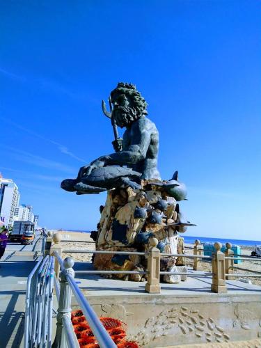 Four Sails Resort in Virginia Beach, USA