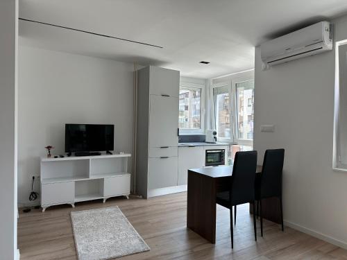 Studio Y, Gjakove (fotografie 6)