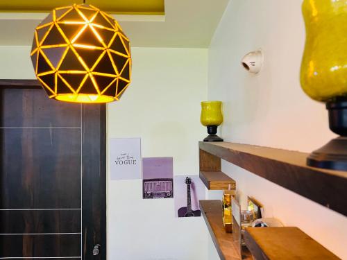 7 Seasons Palm Suite with Sky Orbit, Balcony, Swimming pool, WIFI, Playground, Radźkot (zdjęcie 8)