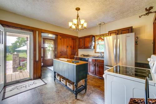 Countryside Home in Wooster with Patio and Fire Pit in 伍斯特