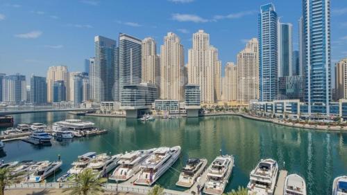 Dubai Marina, Beach and Metro, Dubai