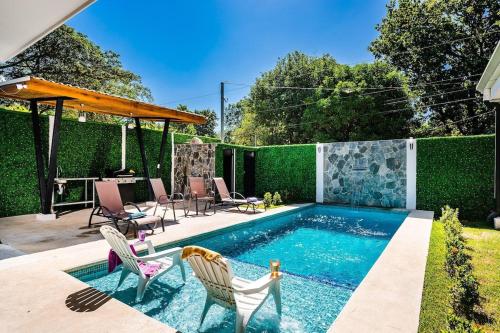 Private Pool Villa, 5min Walk to Beach & Dining – khách sạn tại Potrero