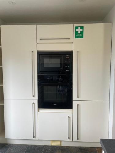 2 bedroom house in central Windsor - The Town, Windsor (zdjęcie 8)