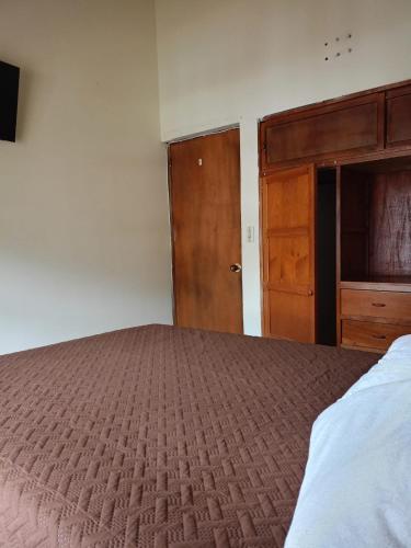 1 double bed