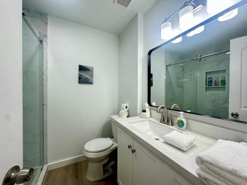 1BR and 1 BA in the Prime Location of Montrose, Houstons Best Spots in Houston, USA
