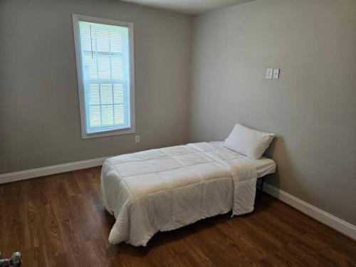 Private Villa - 3 Bedroom House in Raleigh, USA