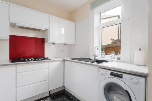 2 Bed Property, sleeps 5, free parking, near city centre, Edinburgh (fotografie 3)