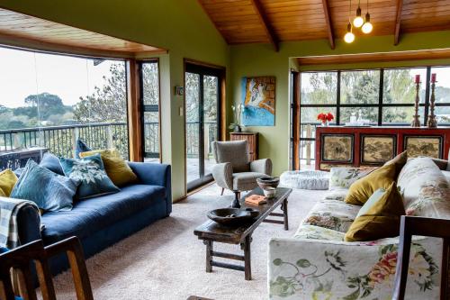 Georges New Plymouth Central in Lower Vogeltown