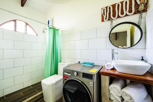 Charming Villa w - Shared Pool in 波特雷羅