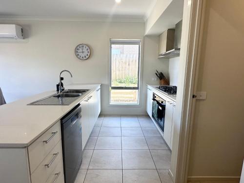 Coastal Oasis - 10 mins to Torquay, 10 mins to Geelong !