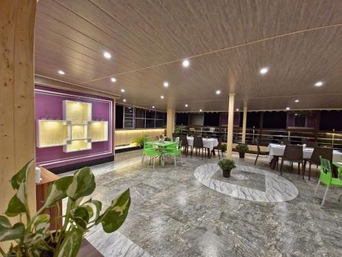 Étterem, Mount Bashera Boutique Hotel in Kurseong