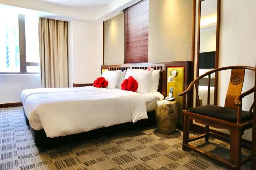 room detail thumbnail 1