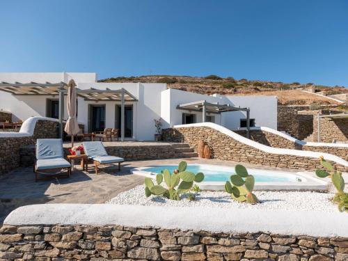 Peters Place - Paros Resort in Parasporos