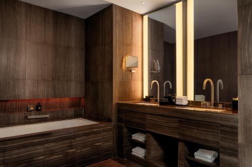 603153670 Armani Hotel Dubai, Burj Khalifa