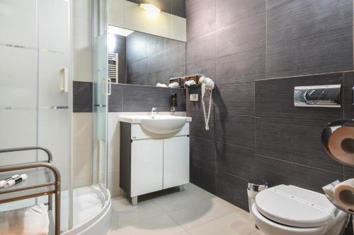 Boutique HOTEL 11 - image 11