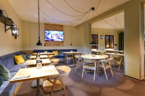 Boutique HOTEL 11 - image 9