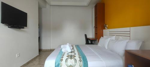 Chic and modern apart with parking and rooftop