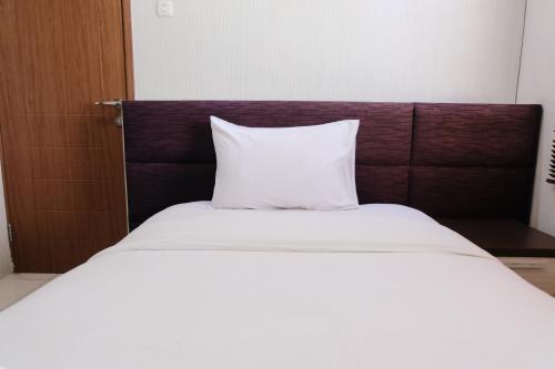 Spacious 3BR Combined Unit at Pinewood Apartment By Travelio Spacious 3BR Combined Unit at Pinewood Apartment By Travelio