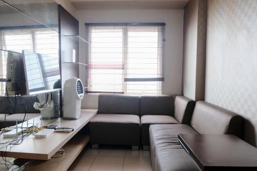 Spacious 3BR Combined Unit at Pinewood Apartment By Travelio Spacious 3BR Combined Unit at Pinewood Apartment By Travelio