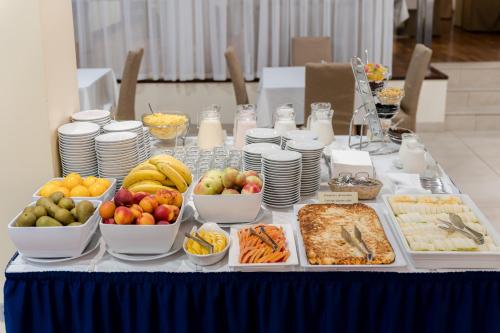 Riga Islande Hotel with FREE Parking - image 2