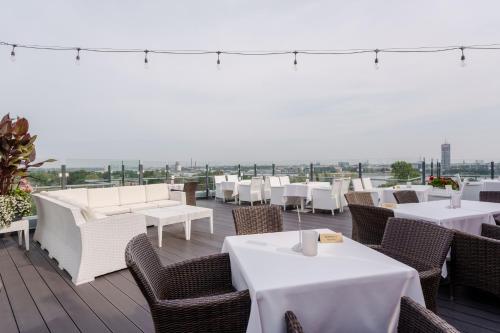 Riga Islande Hotel with FREE Parking