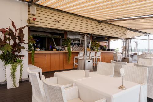 Riga Islande Hotel with FREE Parking