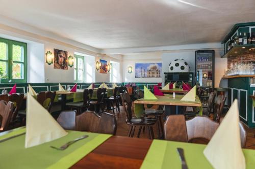 Restorāns, Noon Mirch Hotel Restaurant in Eching (Landshut)