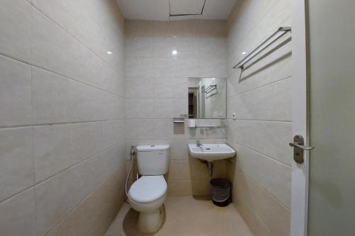 Deluxe Twin Room image 2