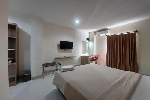 Queen Room image 6