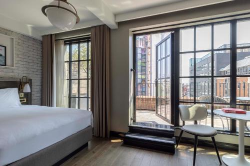 1 queen bed