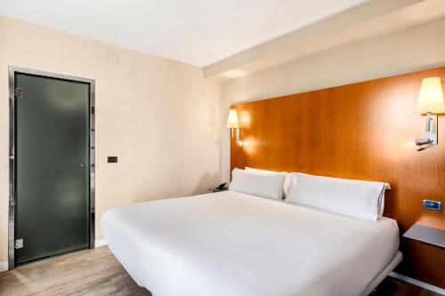 B&B Hotel Zaragoza Los Enlaces Estación - image 14