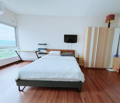 supalai monte II swimming