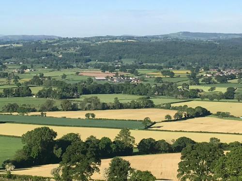 ทัศนียภาพ, The Garden Cottage in รัททิน