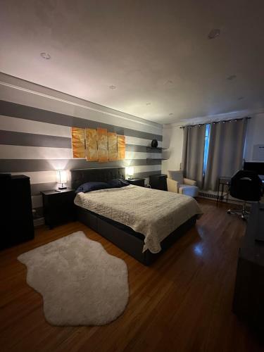 Spacious Bedroom In Rego Park in Rego Park, USA
