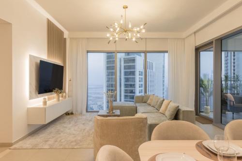 3BR and maids Burj Khalifa and Fountain View for 8 guests 3BR and maids Burj Khalifa and Fountain View for 8 guests