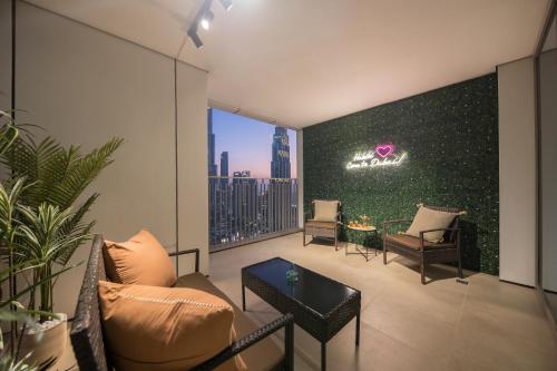 3BR and maids Burj Khalifa and Fountain View for 8 guests 3BR and maids Burj Khalifa and Fountain View for 8 guests