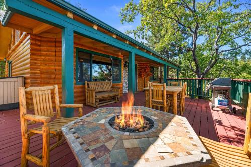 SHILOHS SNOWY CABIN - Close to Slopes & Lake in Big Bear Lake, USA