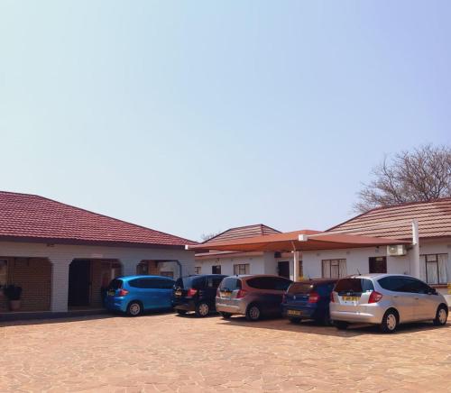 Vista exterior, The Wild Thing Guesthouse in Serowe