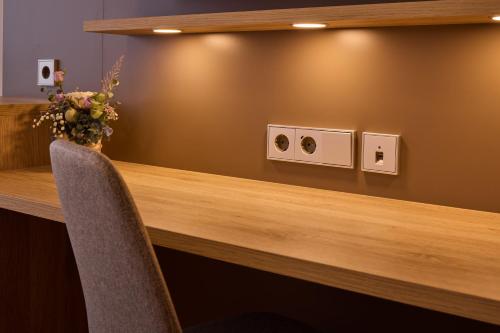 Hotel Zum Schiff - image 4