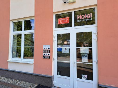 Vzdělávací Středisko a Hotel - image 8