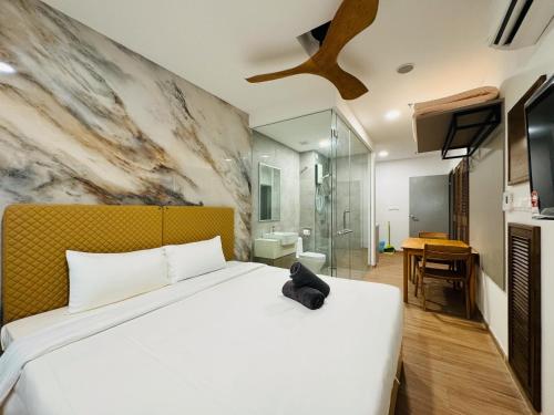 Awesomestay apartment walk to Tun Sambathan near KL Sentral, Kuala Lumpur