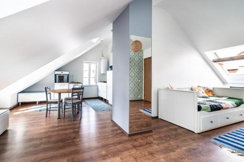 Apartment for four with free parking, Tallinn (photo 8)